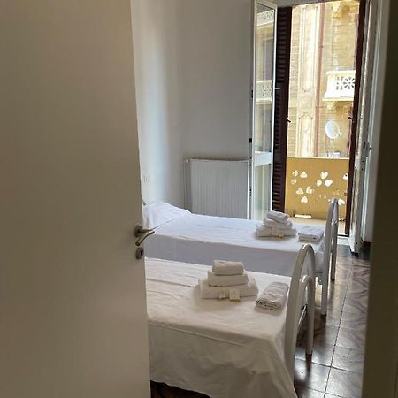 Cavour 414 Hotel La Spezia Buitenkant foto