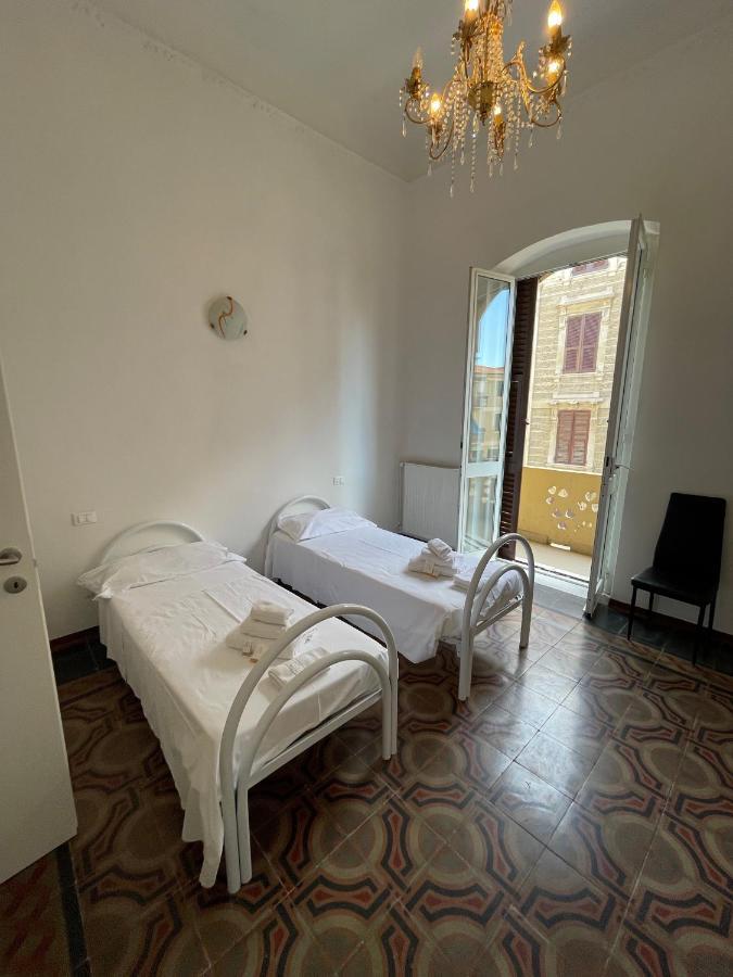 Cavour 414 Hotel La Spezia Buitenkant foto